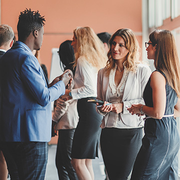 What are the different set-ups to arrange meeting and event venues?